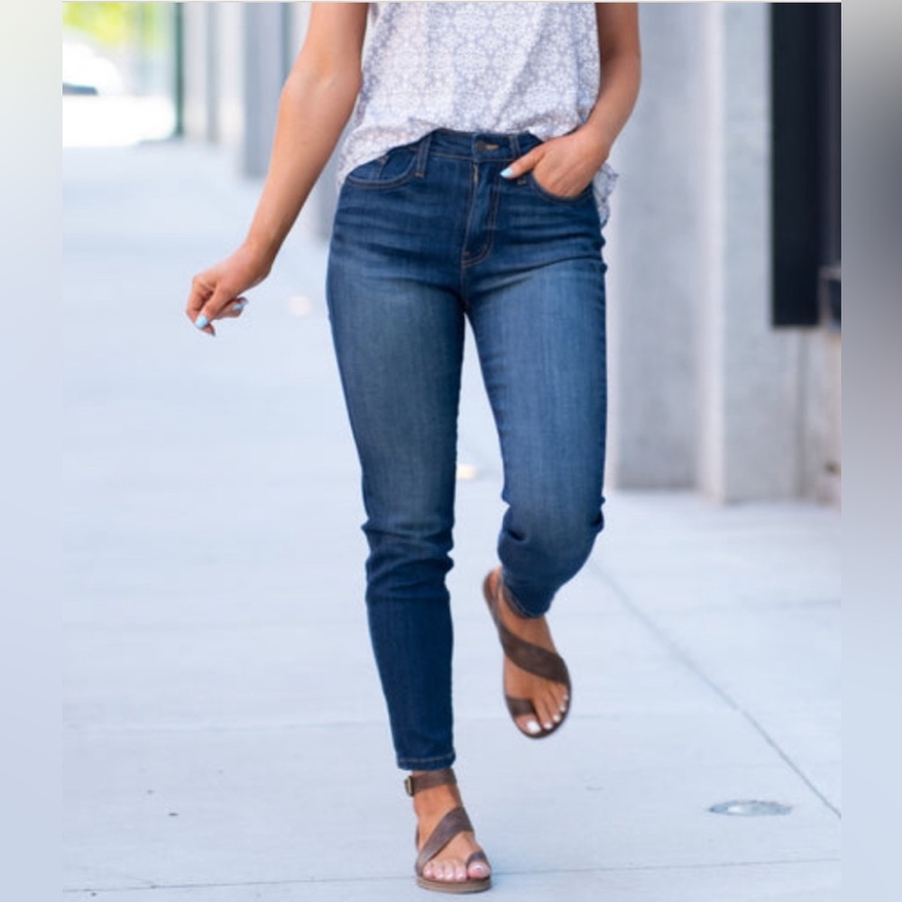 Judy Blue Relaxed Fit Jeans Dark Wash Size 15/32